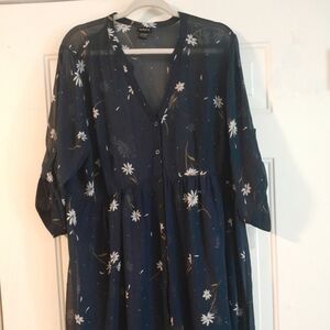 Torid Floral size 2 blouse
